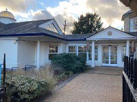 Farnham Library entrance