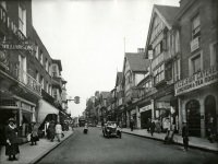 Guildford High Street with W Williamson & Sons on left, c.1923 (SHC ref 6316/2079)