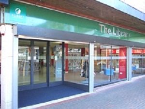 Knaphill Library exterior