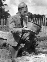 Brian Hope-Taylor holding a 12th century cooking pot